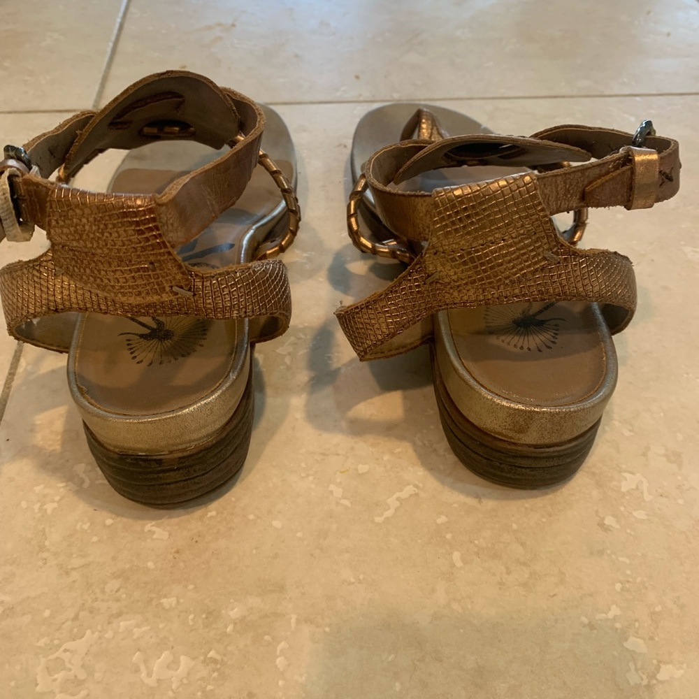 OTBT sandals